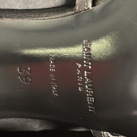 Saint Laurent PATENT LEATHER CASSANDRA SANDALS IN NIOR! SIZE 39! GREAT CONDITION - Picture 9 of 15